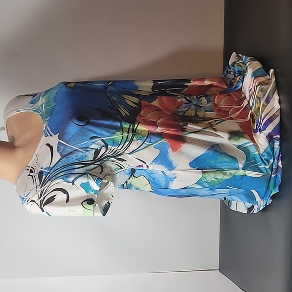 Reina Butterfly Floral Travel Dress! W/POCKETS - Picture 6 of 13